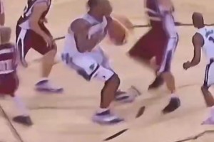 完全身體天賦的碾壓！巔峰美國(guó)男籃有多離譜？怎么傳都丟不了球！